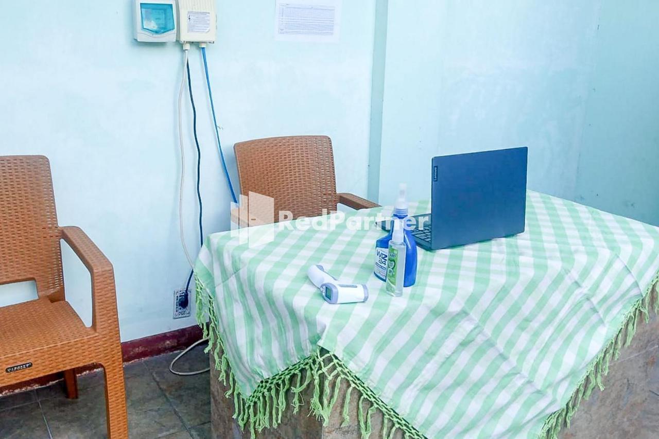 Sutomo Indah Homestay Syariah Mitra Reddoorz Padangsidimpuan Extérieur photo